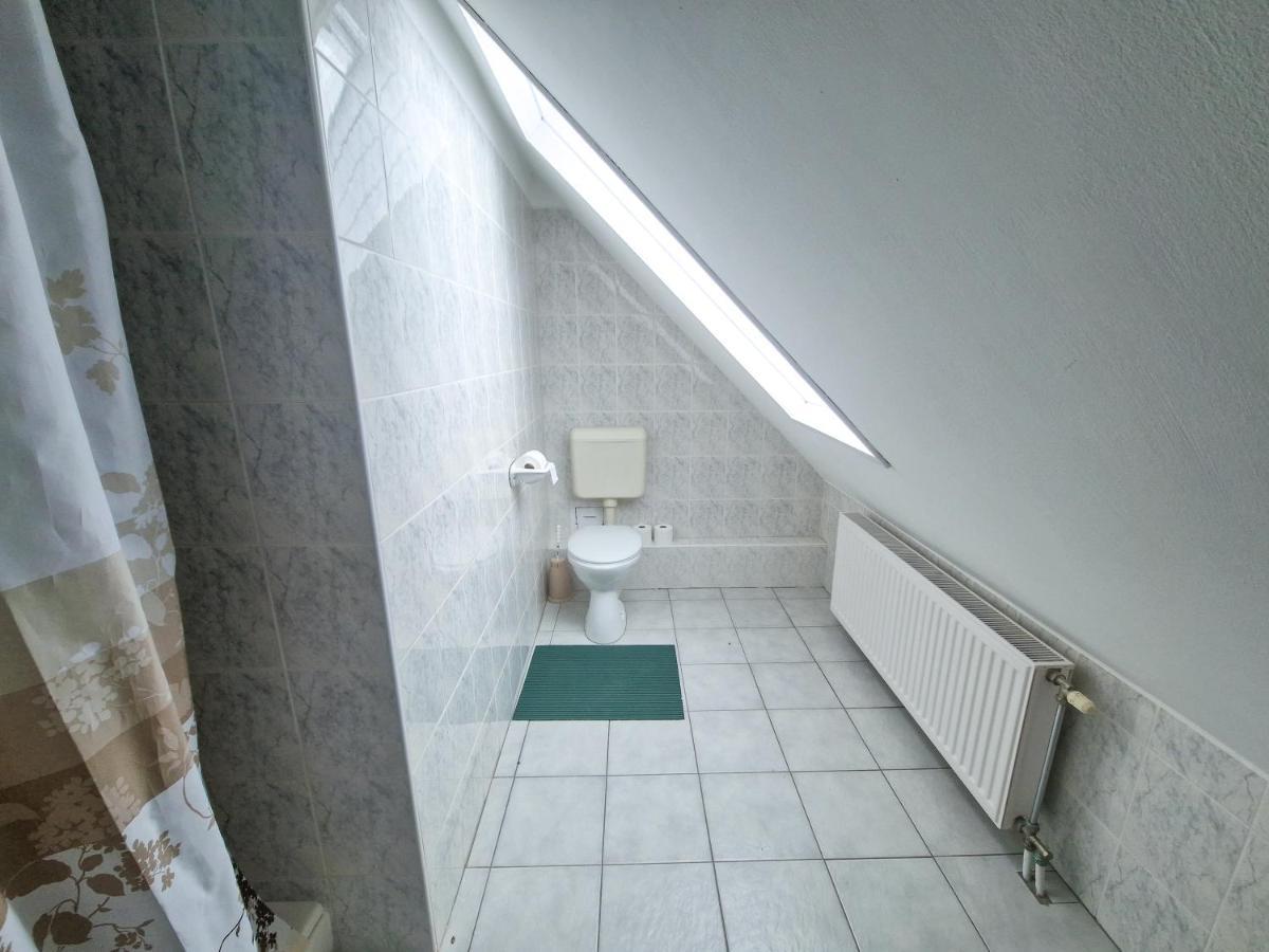 Weinberger Vendeghaz Hotel ซามาร์ดี ภายนอก รูปภาพ