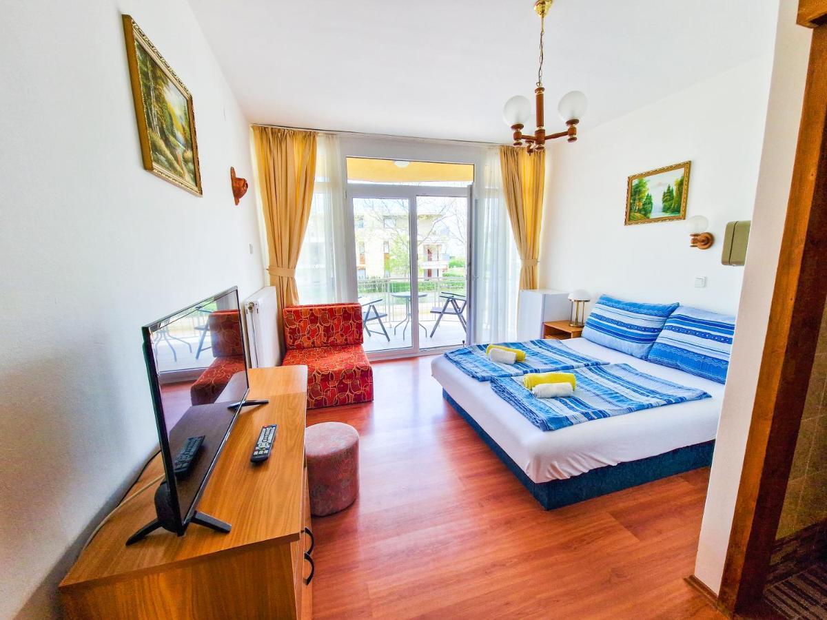 Weinberger Vendeghaz Hotel ซามาร์ดี ภายนอก รูปภาพ